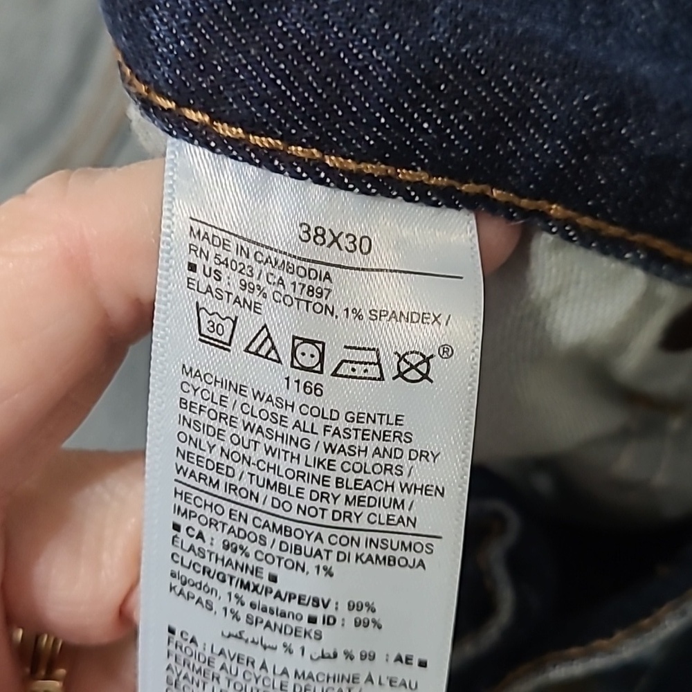 Old Navy Men's Bootcut Jeans size 38x30 - Picture 4 of 7